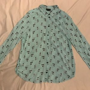 Women’s long sleeve button down shirt
